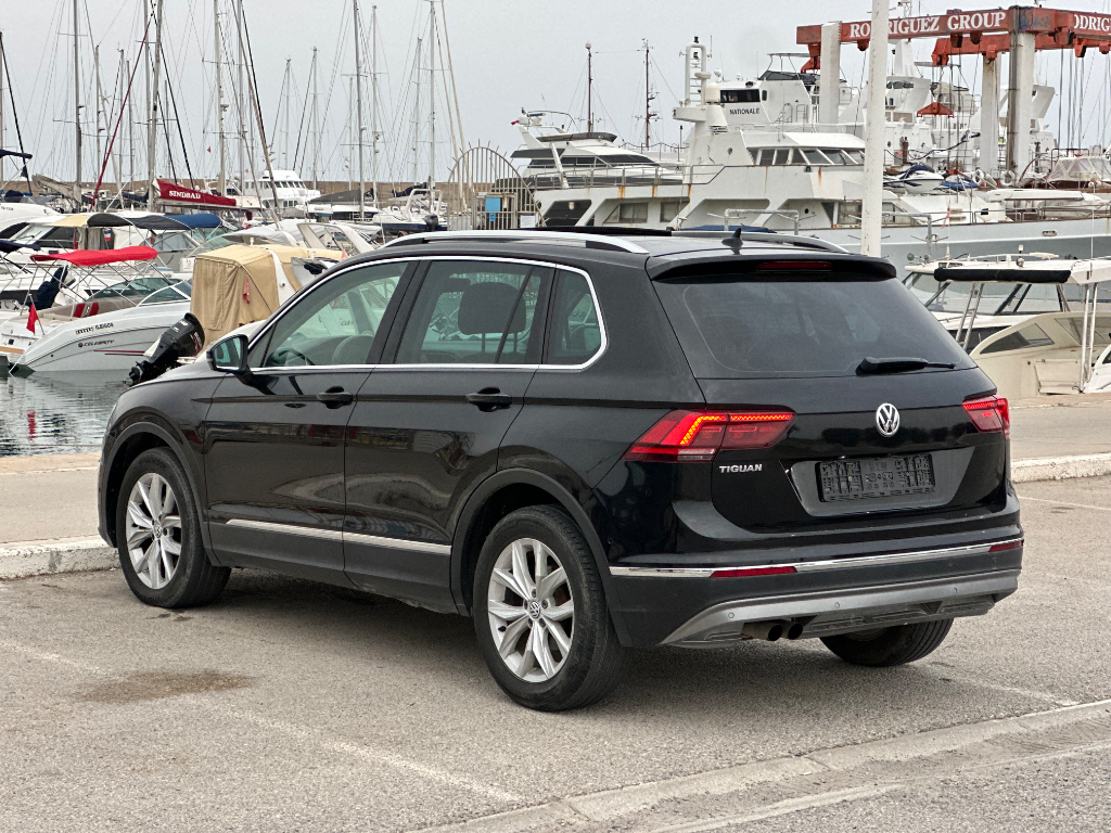 Volkswagen Tiguan - Photo 2