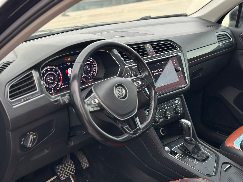 Volkswagen Tiguan - Photo 7