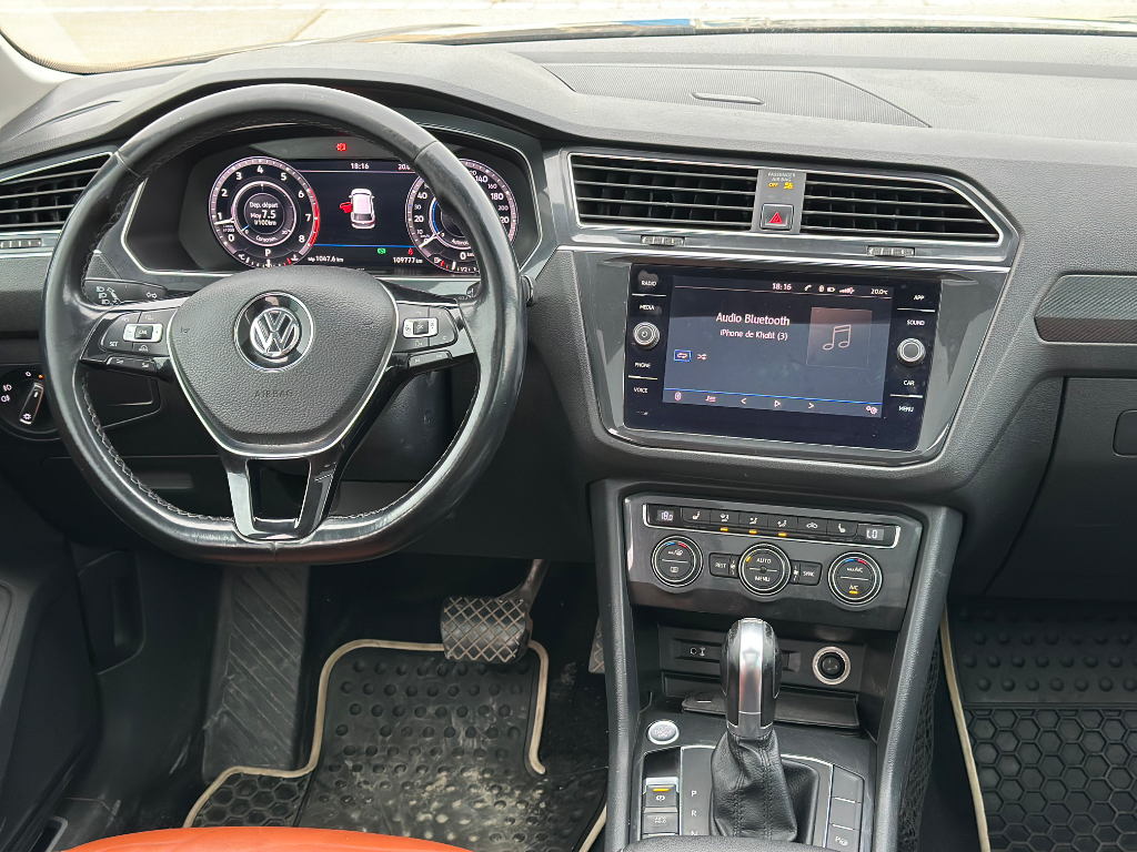 Volkswagen Tiguan - Photo 11