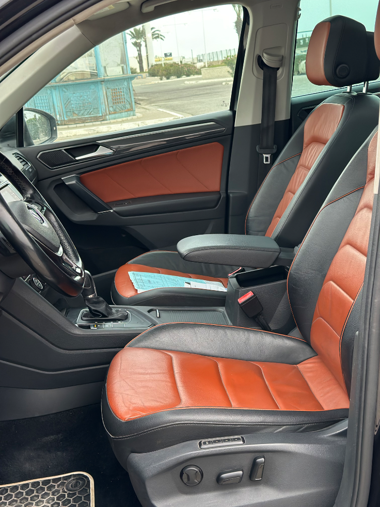 Volkswagen Tiguan - Photo 12