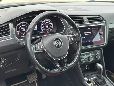 Volkswagen Tiguan - Photo 6