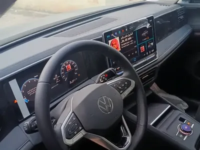Volkswagen Tiguan - Photo 2