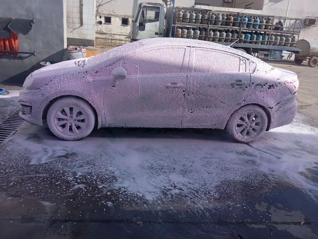 Kia RIO - Photo 9