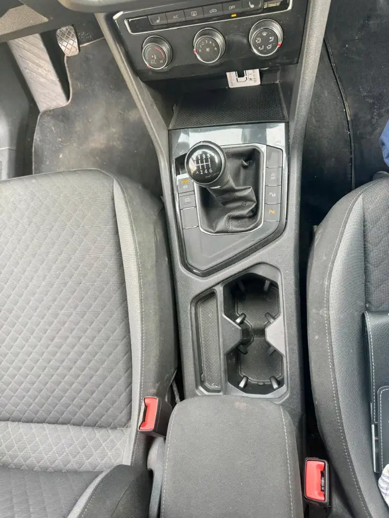 Volkswagen Tiguan - Photo 3