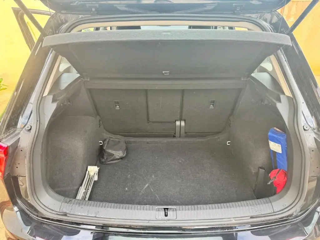 Volkswagen Tiguan - Photo 4