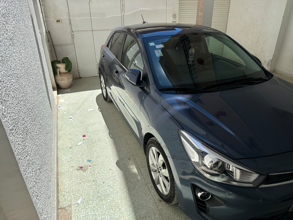 Kia RIO - Photo 8