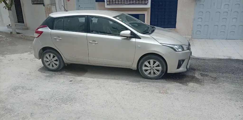 Toyota Yaris - Photo 3