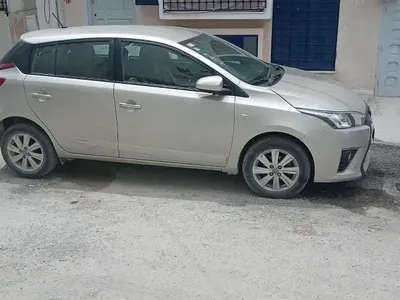 Toyota Yaris - Photo 2