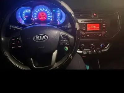 Kia RIO - Photo 2