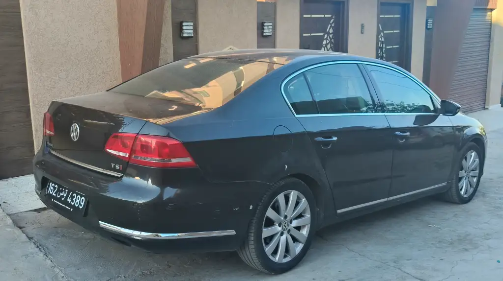 Volkswagen Passat - Photo 5