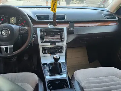 Volkswagen Passat - Photo 6