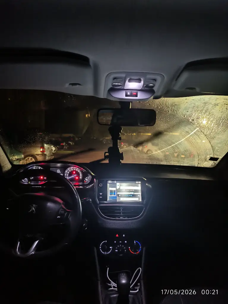 Peugeot 2008 - Photo 4