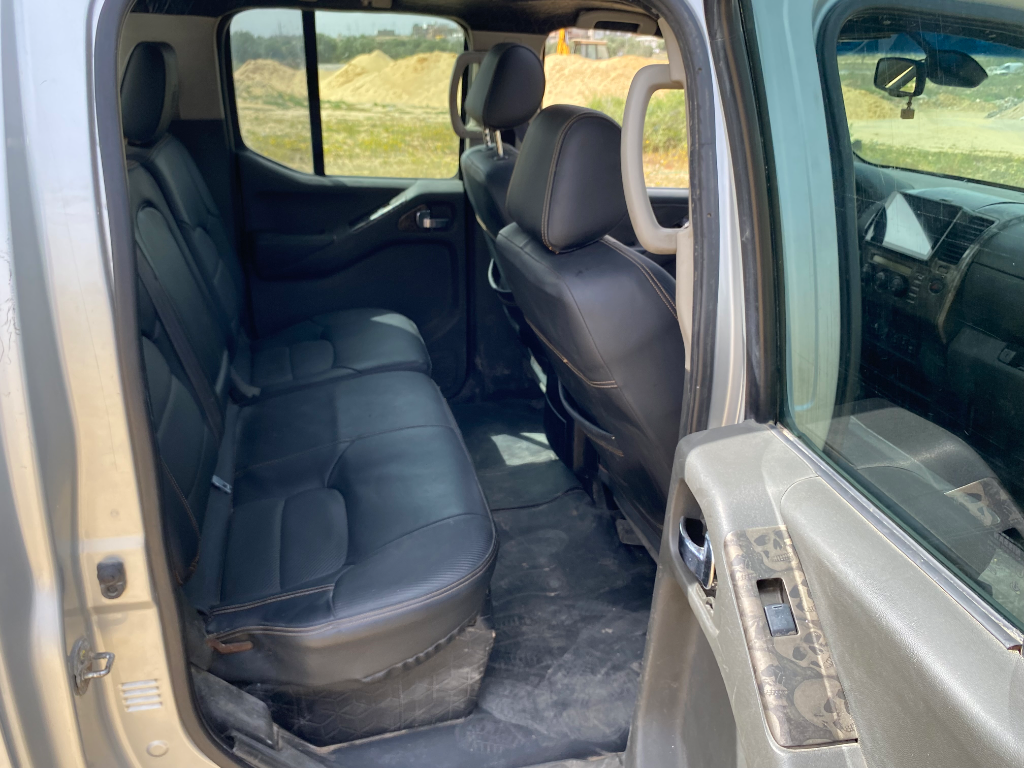 Nissan Navara - Photo 8