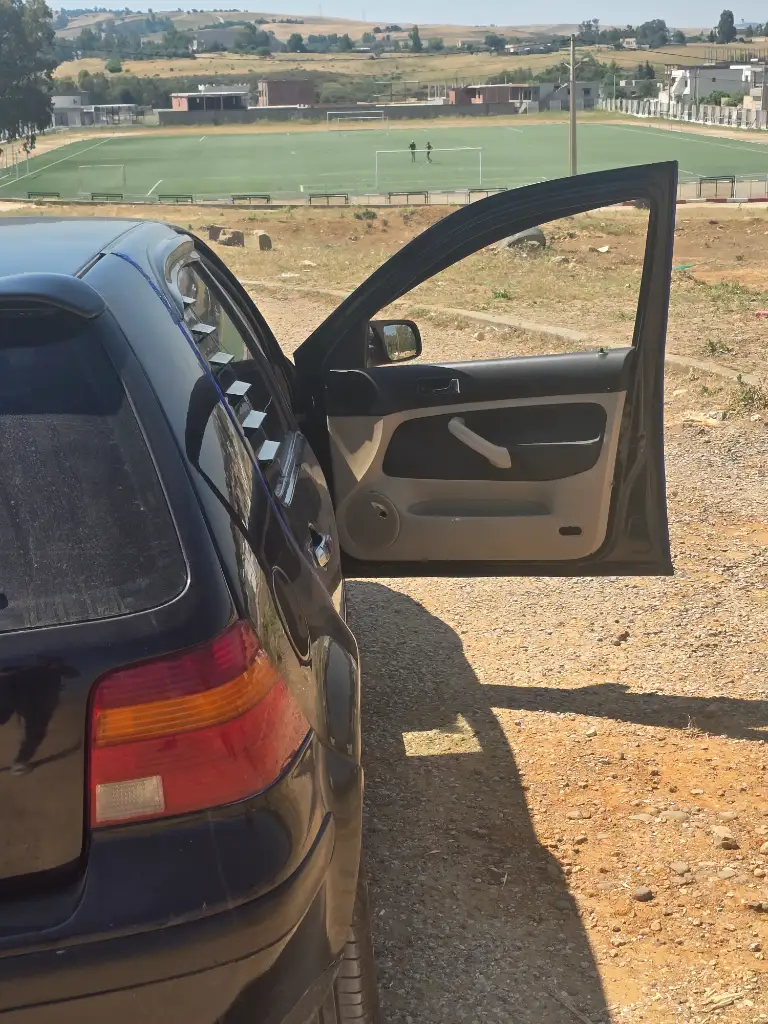 Volkswagen Golf 4 - Photo 9