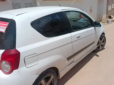 Chevrolet AVEO - Photo 2