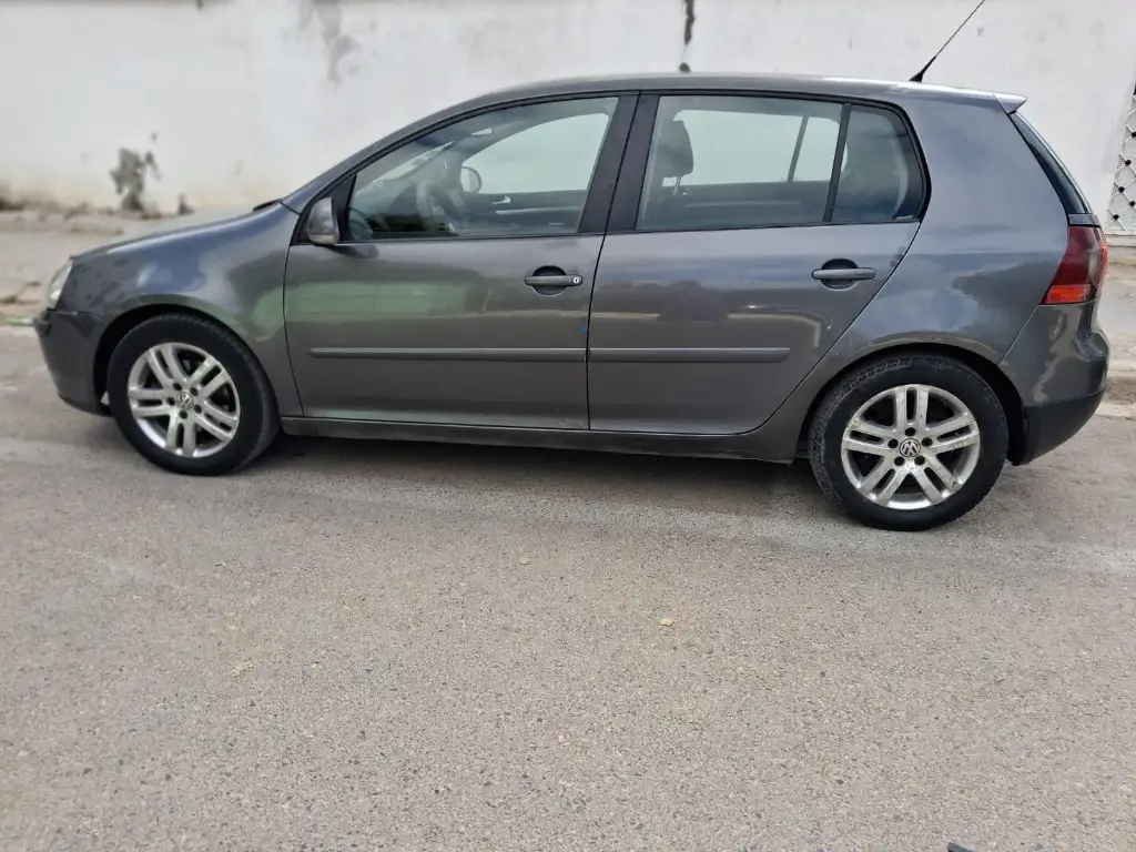Volkswagen Golf - Photo 4