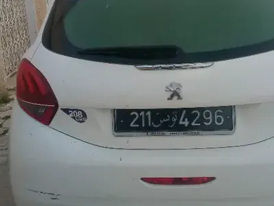 Peugeot 208 - Photo 3