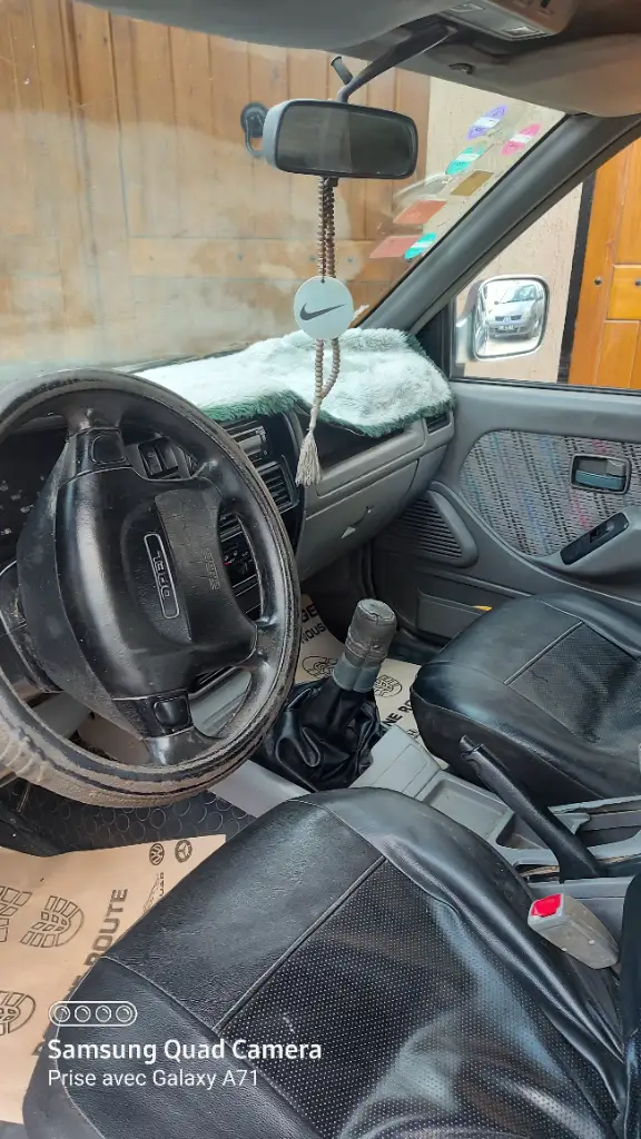 Isuzu AUTRE - Photo 5