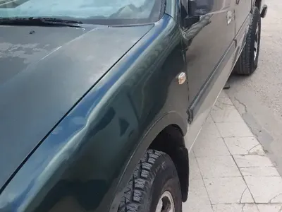 Isuzu AUTRE - Photo 2