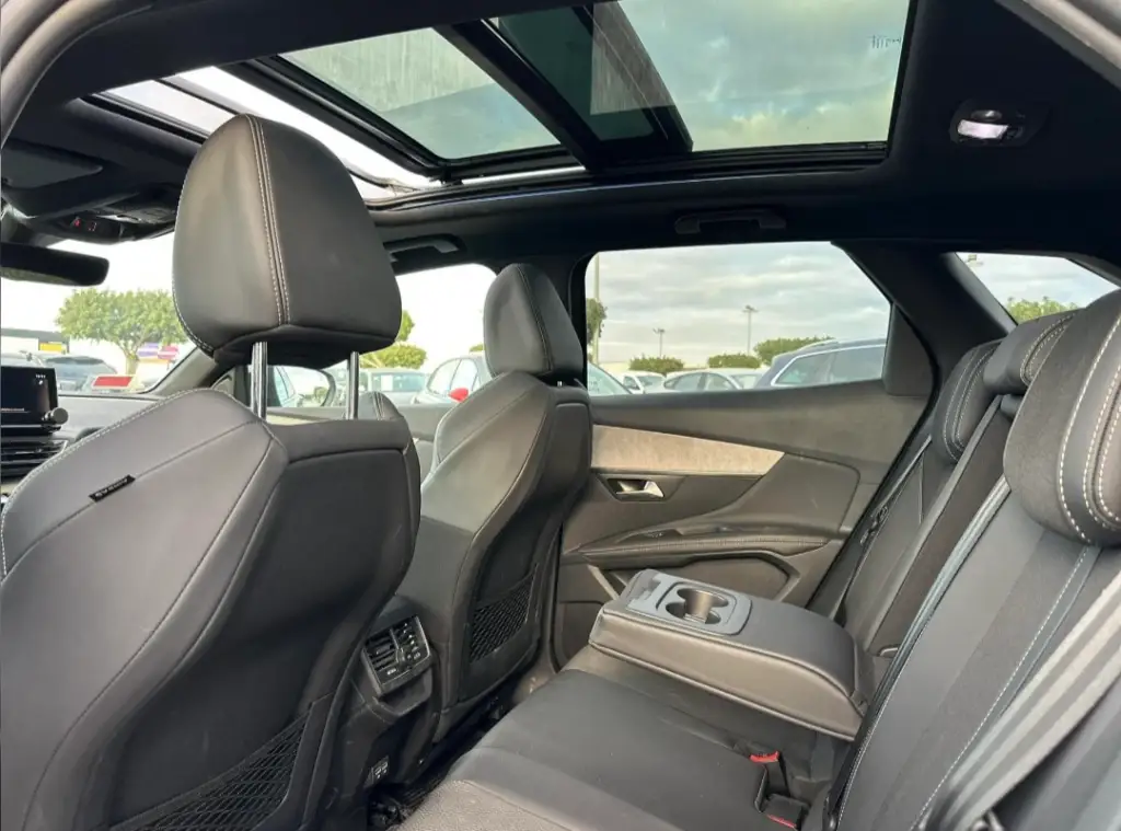Peugeot 3008 - Photo 4