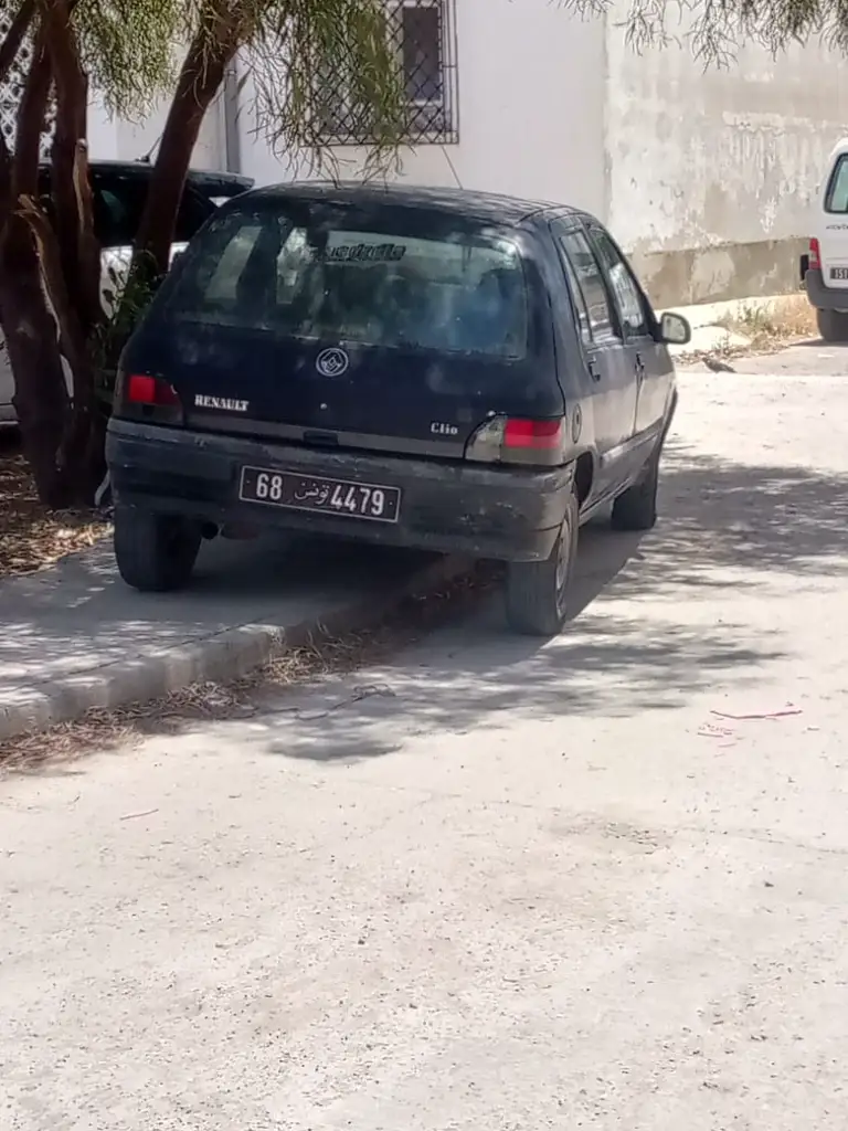 Renault Clio - Photo 2