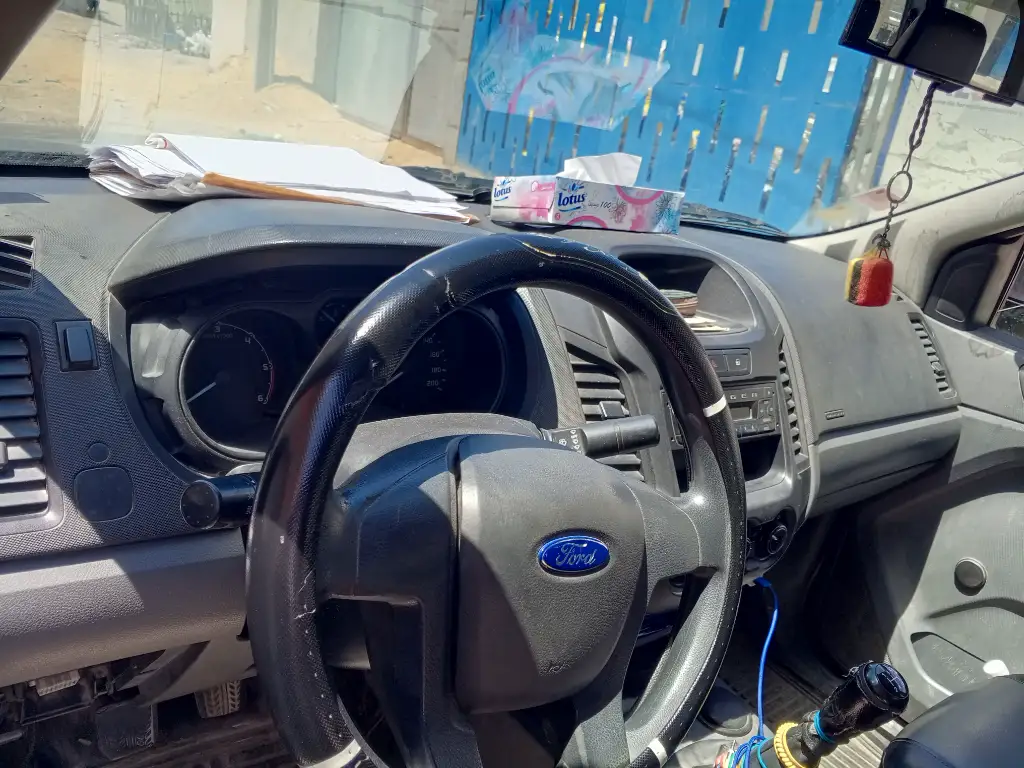 Ford RANGER - Photo 7