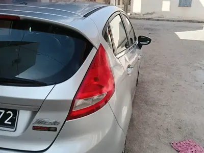 Ford FIESTA - Photo 4