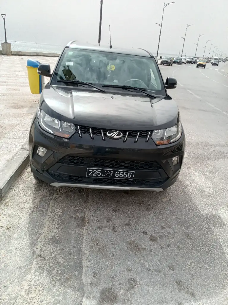 Mahindra KUV 100 2021