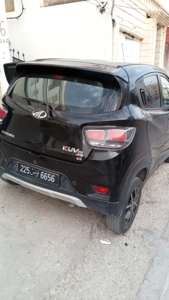 Mahindra KUV 100 - Photo 4