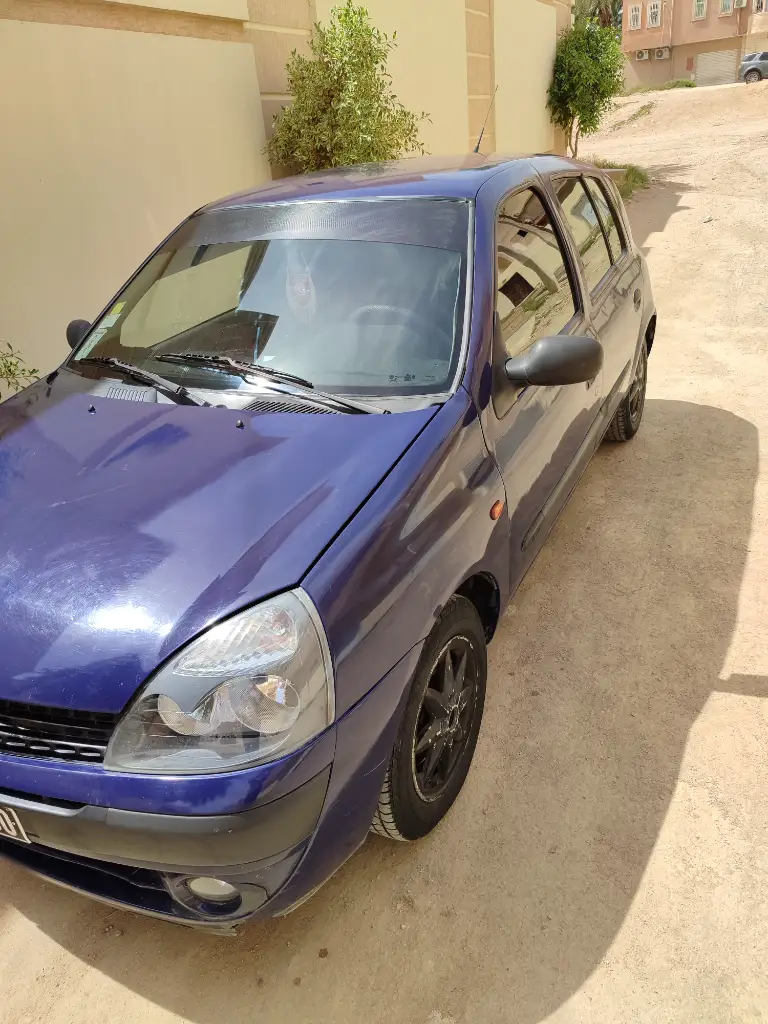 Renault Clio - Photo 4