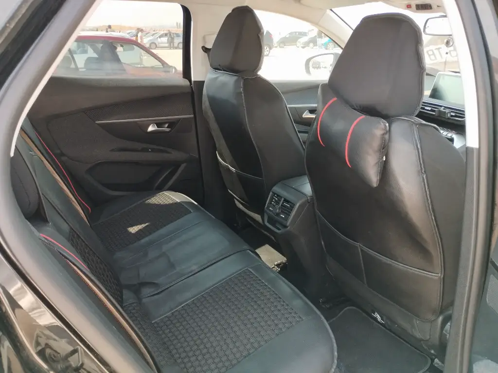 Peugeot 3008 - Photo 3