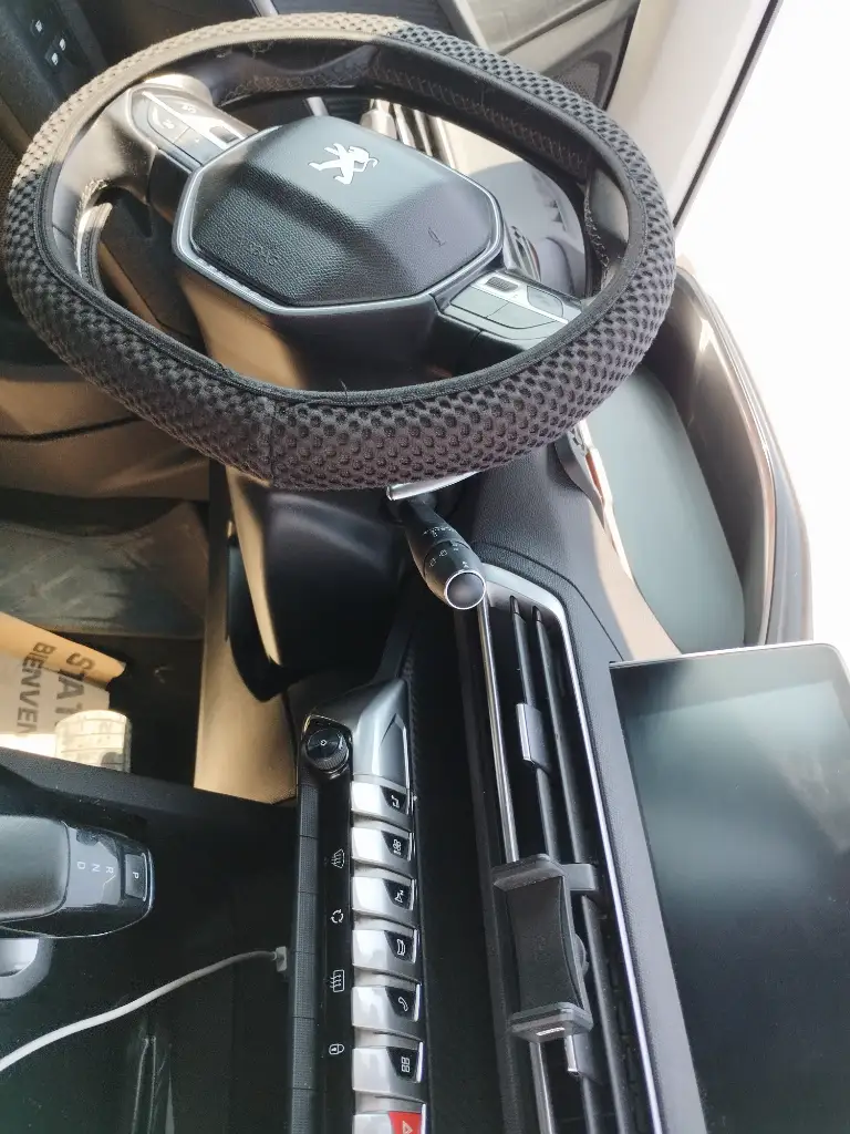 Peugeot 3008 - Photo 7