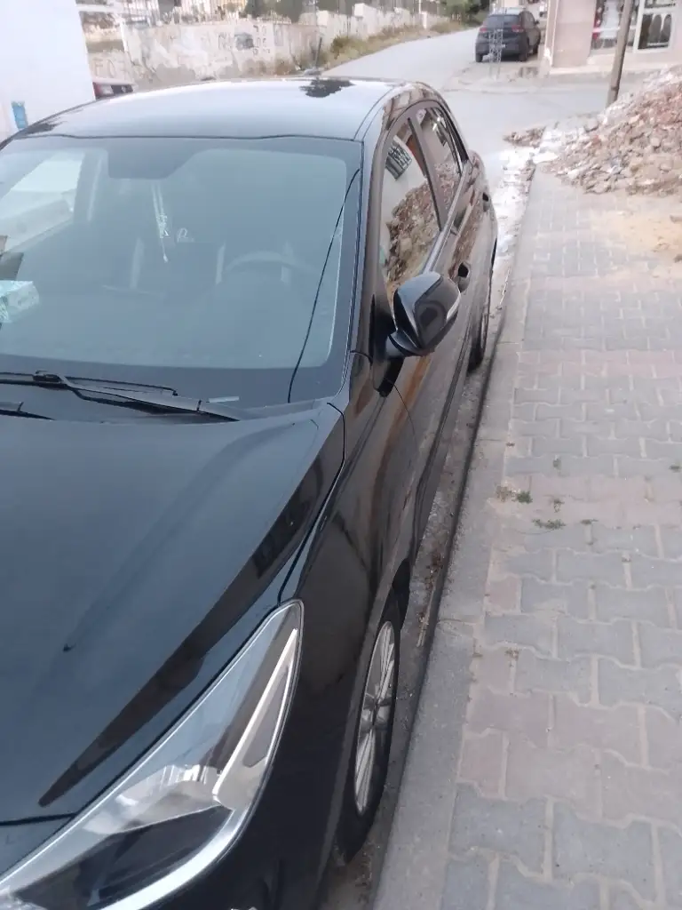 Kia RIO - Photo 4