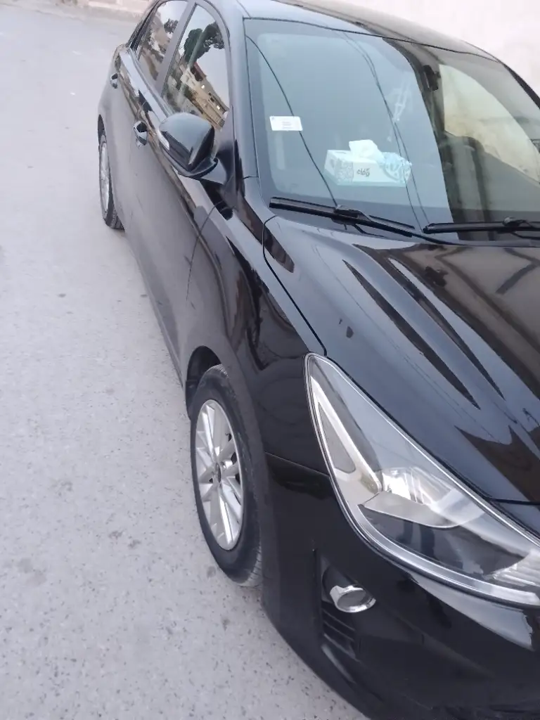 Kia RIO - Photo 8