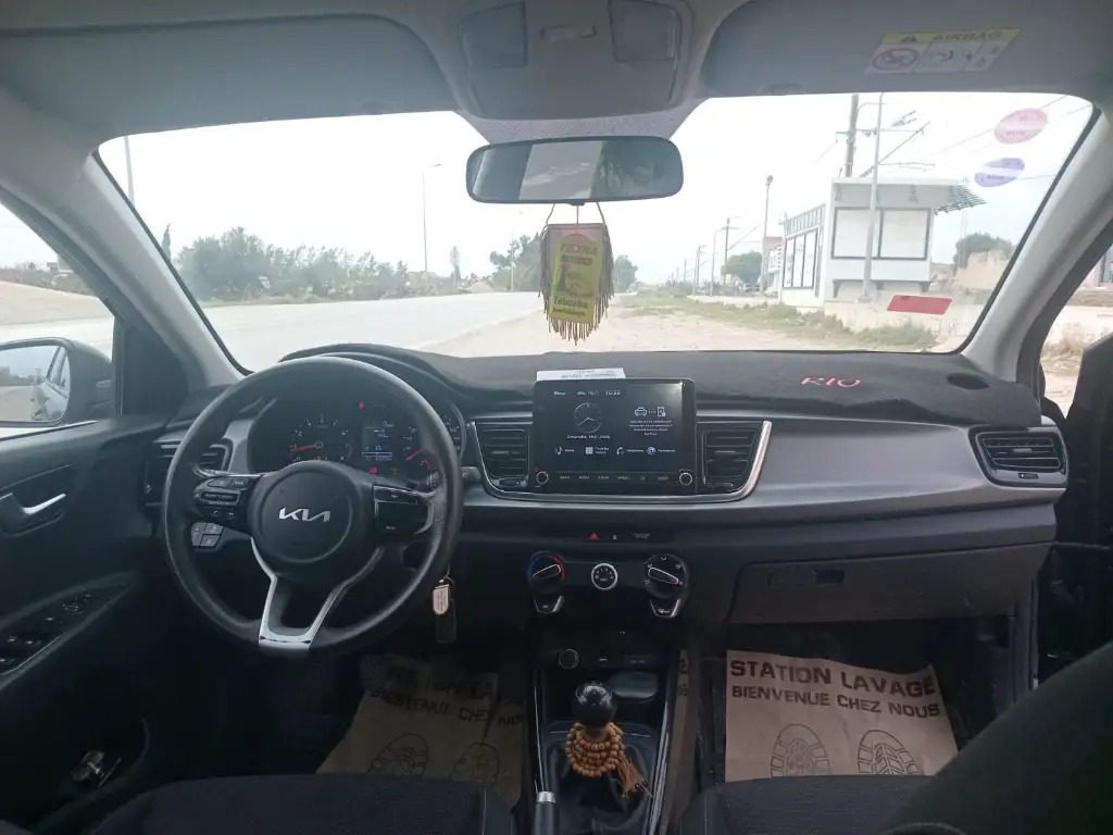 Kia RIO - Photo 11