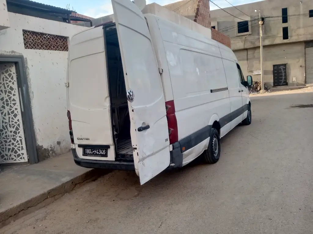 Volkswagen Crafter - Photo 2