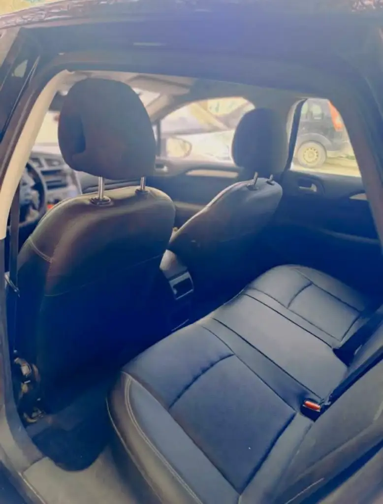 Citroen C4 - Photo 3