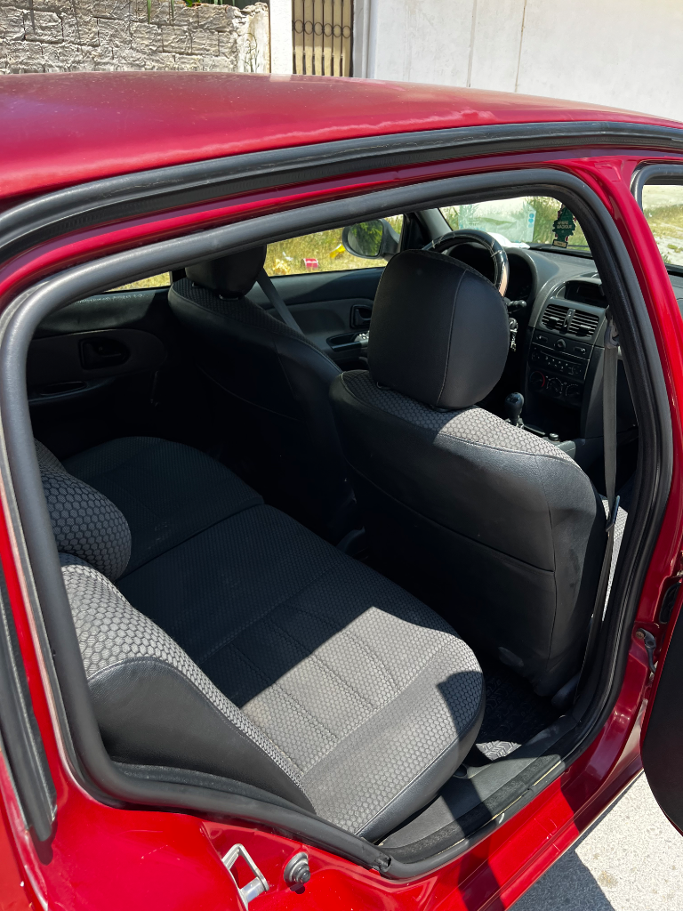 Renault Clio - Photo 8
