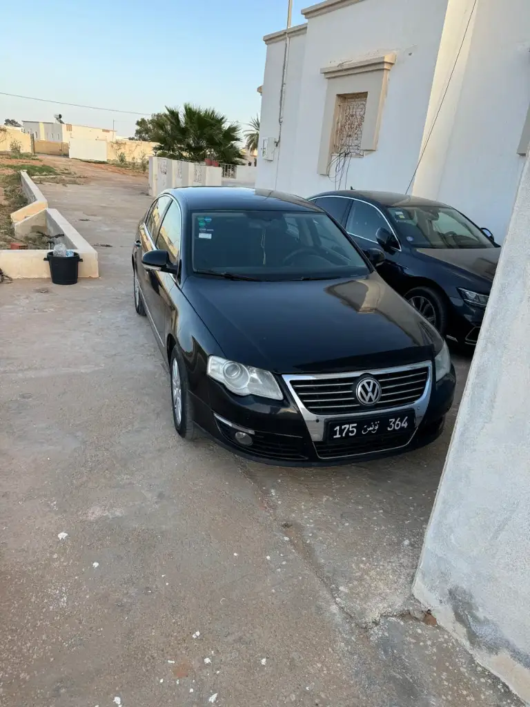 Volkswagen Passat - Photo 2
