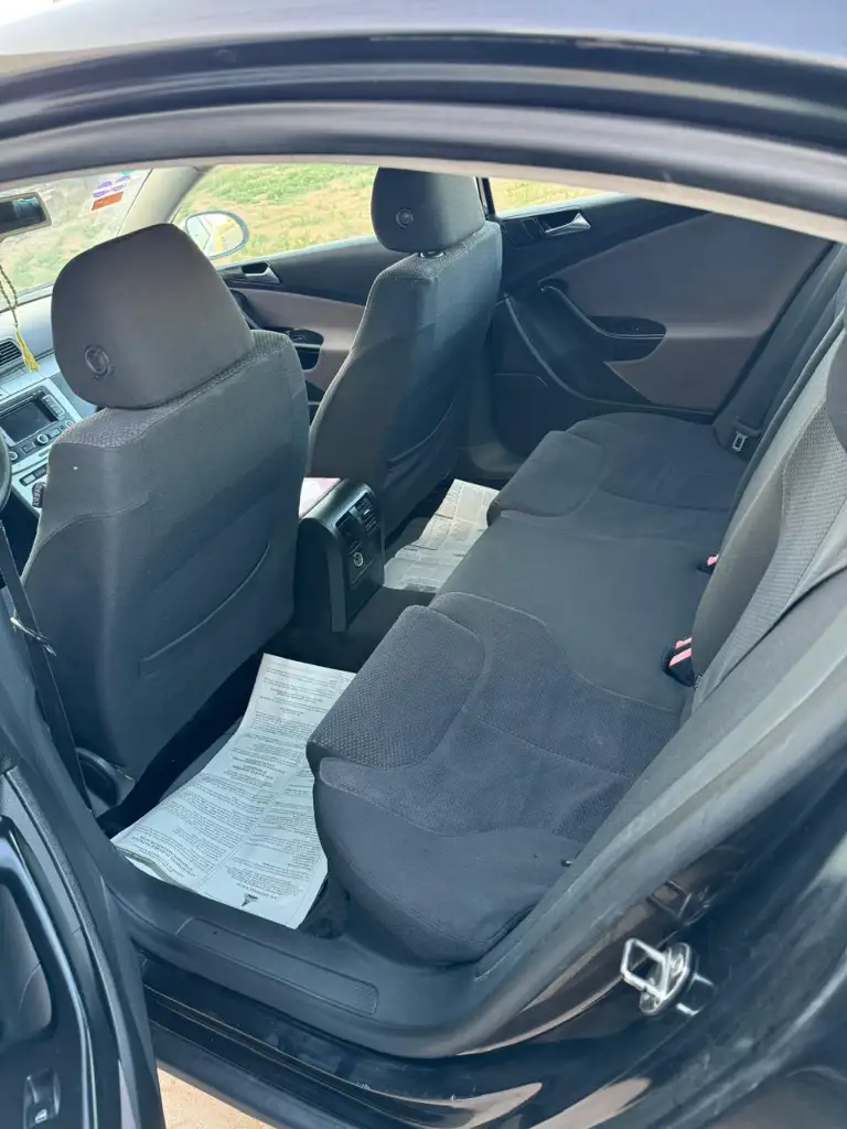 Volkswagen Passat - Photo 6