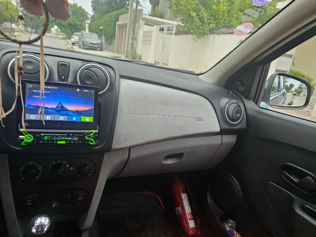 Dacia SANDERO - Photo 4