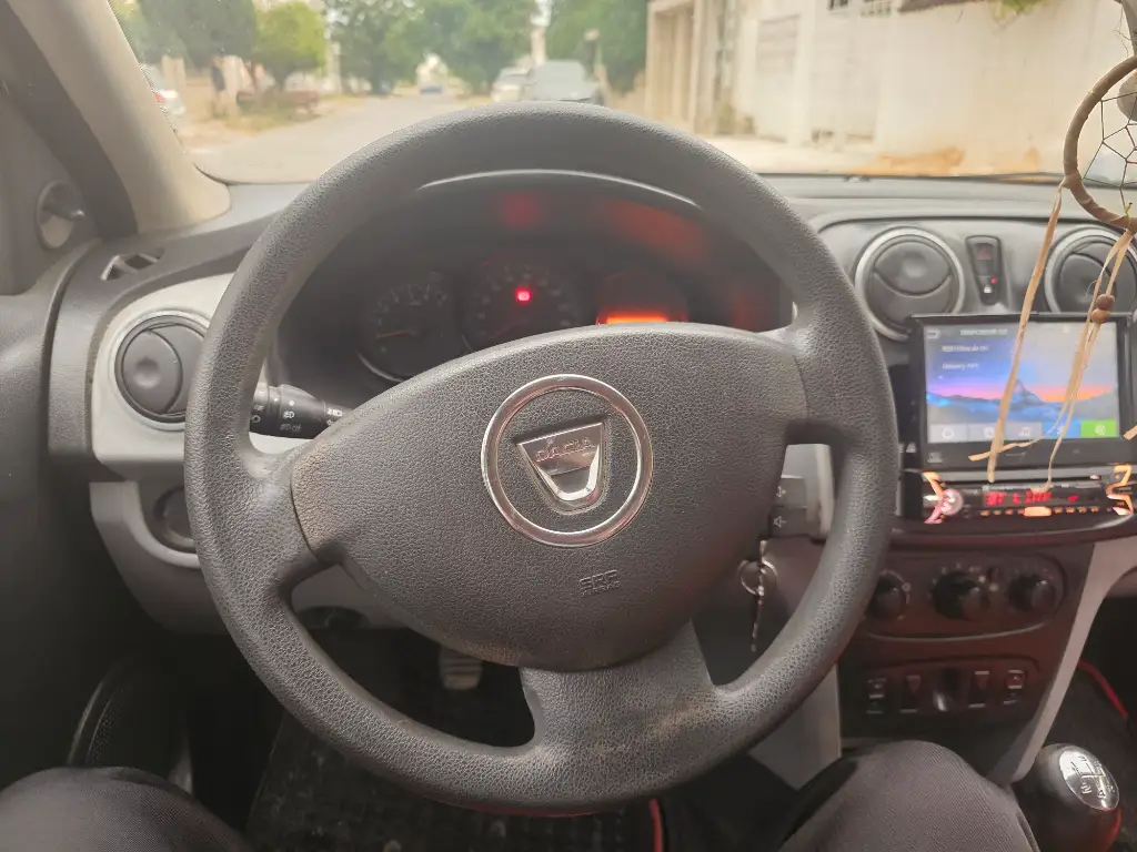 Dacia SANDERO - Photo 6