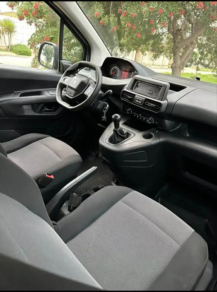 Peugeot Partner - Photo 7
