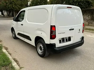 Peugeot Partner - Photo 6