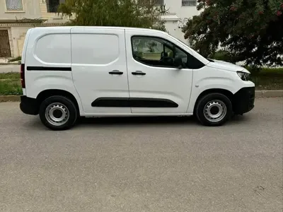 Peugeot Partner - Photo 5