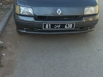 Renault Clio - Photo 2