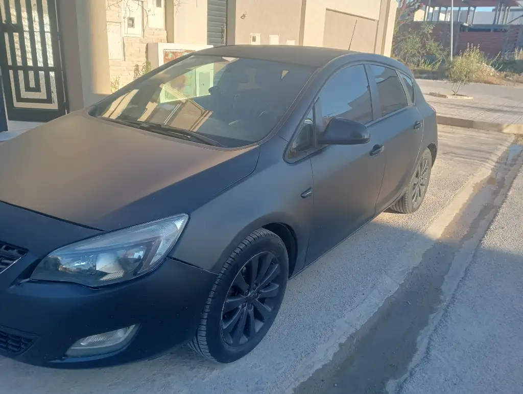 Opel Astra - Photo 3