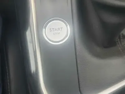 Peugeot 3008 - Photo 2