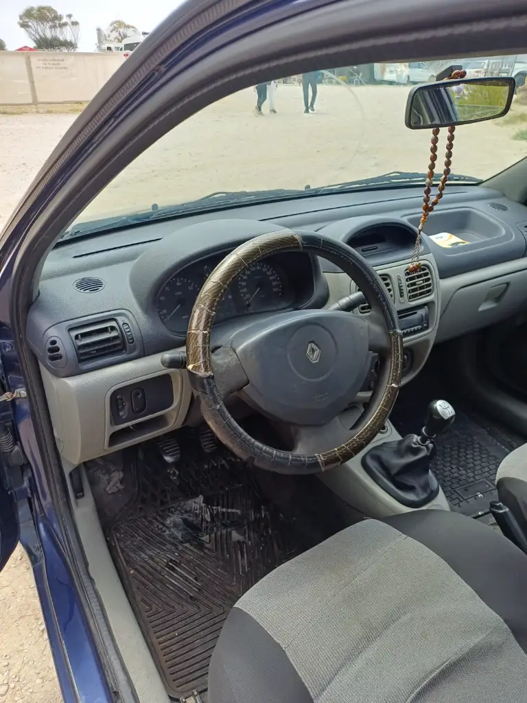 Renault Clio - Photo 3