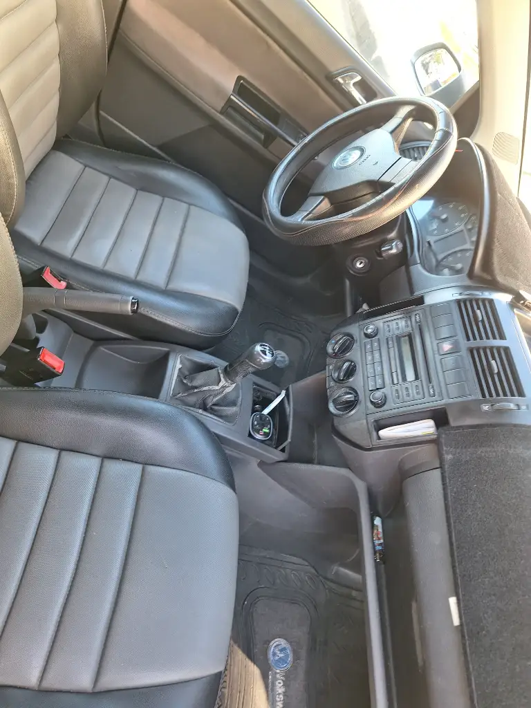 Volkswagen Polo - Photo 2
